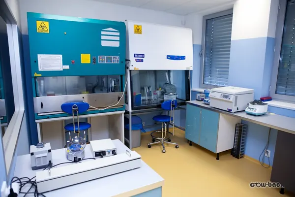 Prístrojové vybavenie genetického laboratória Genomac